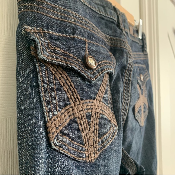 Kut from the Kloth Natalie High Rise Bootcut Jewelled Pocket Jeans - Picture 8 of 14